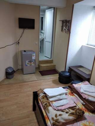 Отель Hotel Beni Тбилиси Двухместный номер Делюкс с 1 кроватью и дополнительной кроватью-1